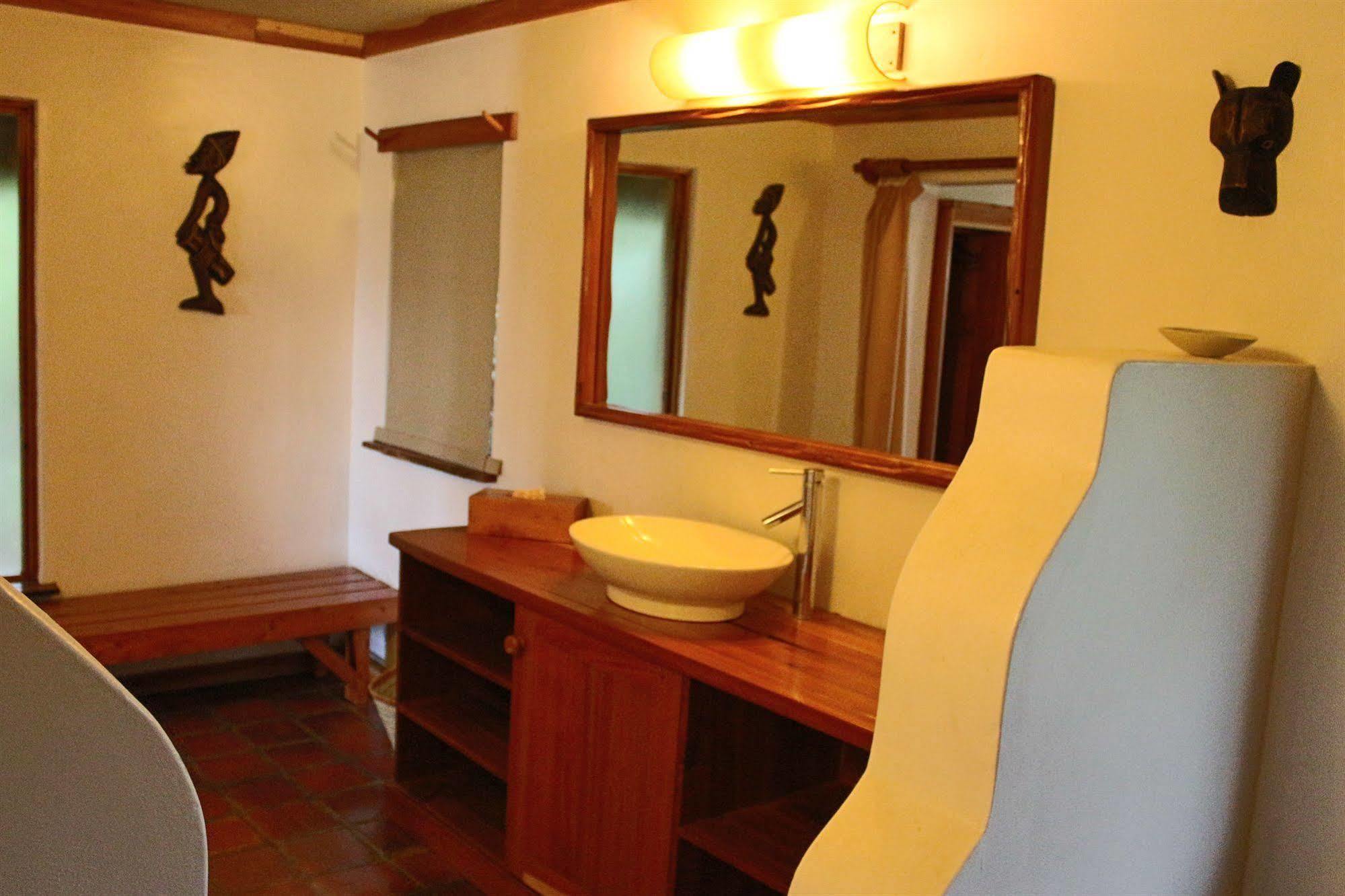 Ziwa Bush Lodge Накуру Екстериор снимка